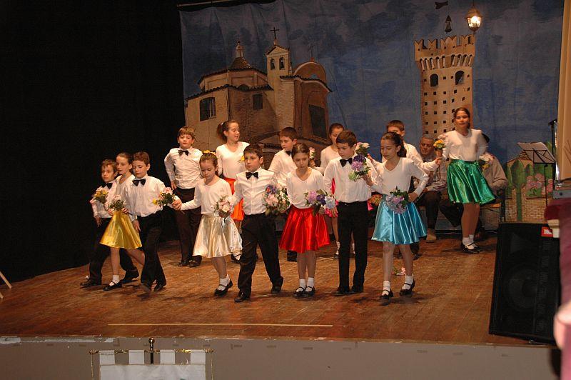 2010-04-17 spettacolo Petritoli (20).jpg